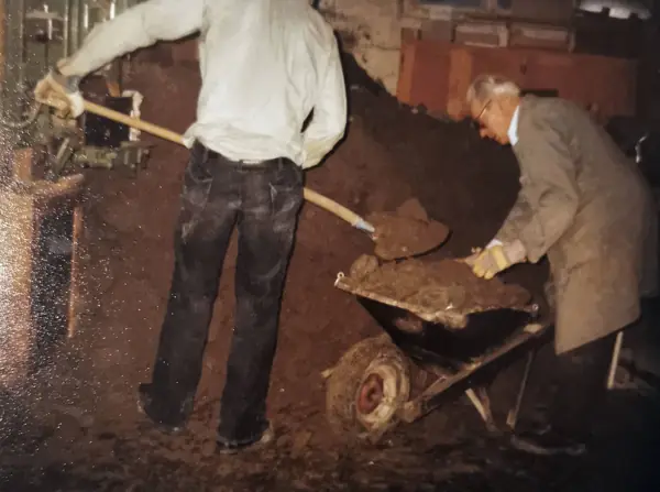 Historische Aufnahme aus der Schreinerei